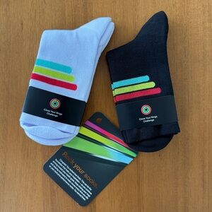 Apple Employee 2024 Close Your Rings Challenge 2 pair socks US size L